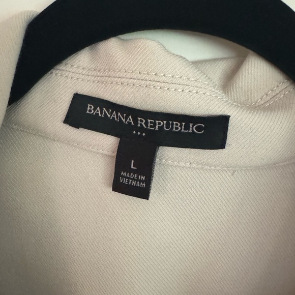Banana Republic Cream Utility Jacket with Belted Waist - Picture 2 of 7